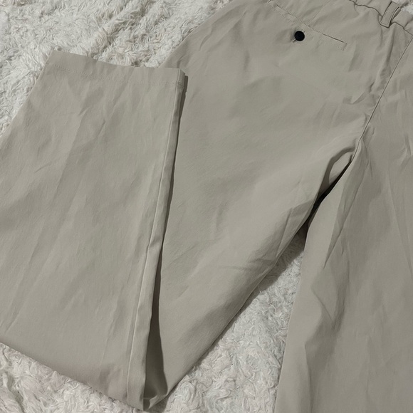 Hugo Boss Men's Beige Dress Pants - Picture 14 of 16